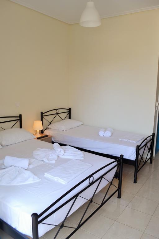 Guest house Villa Blue Marine Himarë Chambre photo